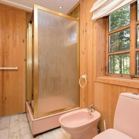 Three-bedroom Holiday In