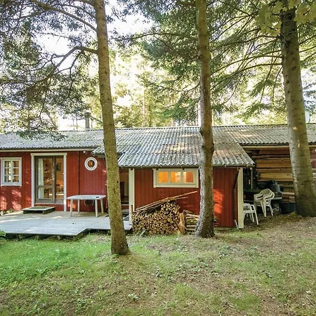 Three-bedroom Holiday In 別荘 イェリング