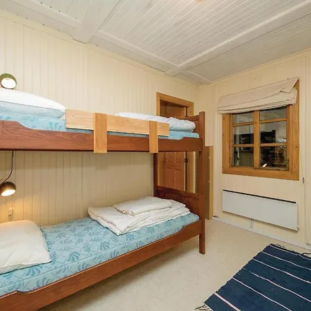 Three-bedroom Holiday In 別荘 *
